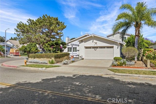 19518 Nancy Cir., Cerritos, CA 90703