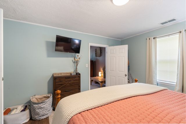 107 Shady Hill Rd, Dickson, TN 37055