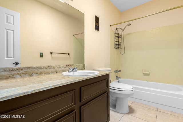 8255 N Oracle Rd Apt 210, Tucson, AZ 85704