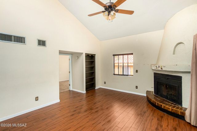 8255 N Oracle Rd Apt 210, Tucson, AZ 85704