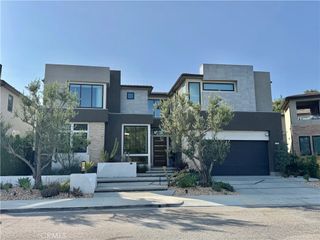 20401 W Aberdeen Lane, Porter Ranch, CA 91326