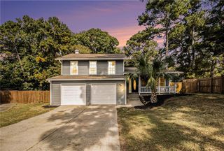 862 Brandlwood NW Way, Lilburn, GA 30047