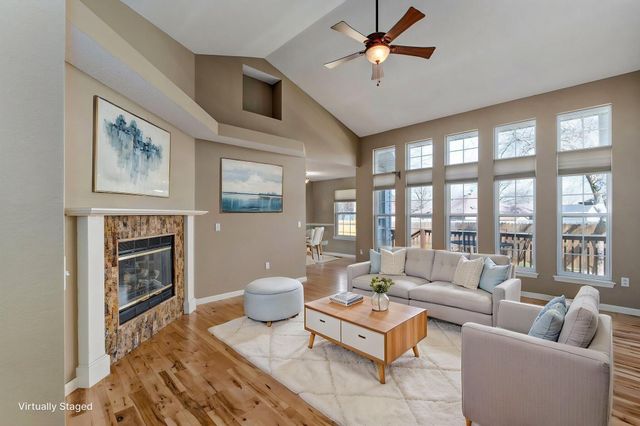 3923 W Kay Pointe Boulevard, Springfield, MO 65802