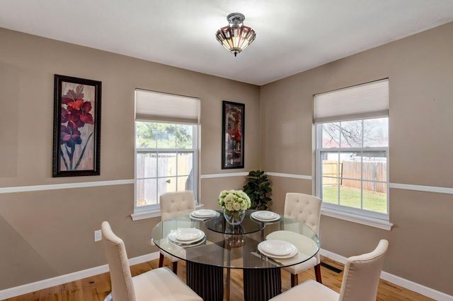 3923 W Kay Pointe Boulevard, Springfield, MO 65802