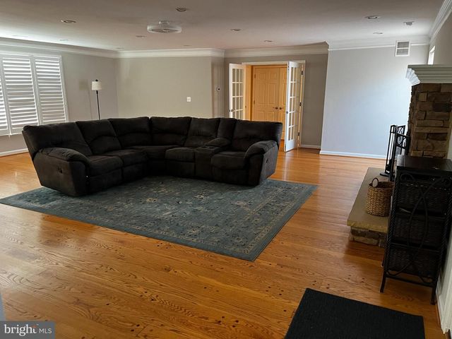 2300 RAVENVIEW RD, Lutherville Timonium, MD 21093