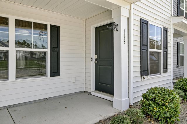 198 Spencer Circle, Summerville, SC 29485