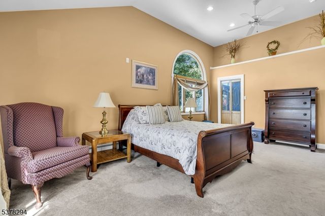 87 Amwell Rd, Millstone Boro, NJ 08844