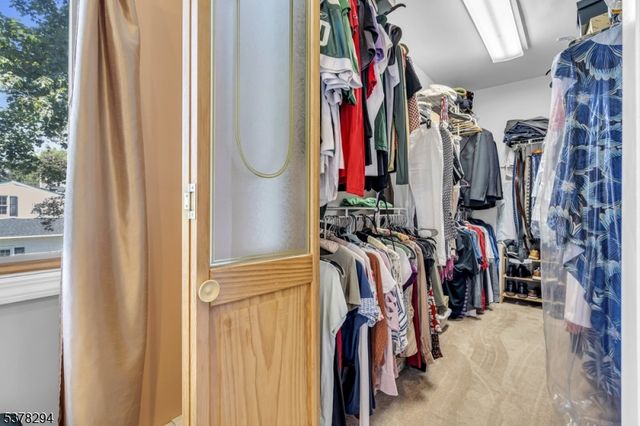 87 Amwell Rd, Millstone Boro, NJ 08844