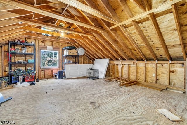 87 Amwell Rd, Millstone Boro, NJ 08844