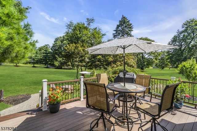 87 Amwell Rd, Millstone Boro, NJ 08844