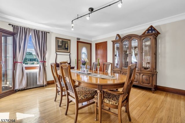 87 Amwell Rd, Millstone Boro, NJ 08844