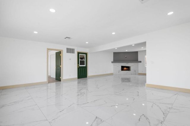 68570 J Street, Cathedral City, CA 92234