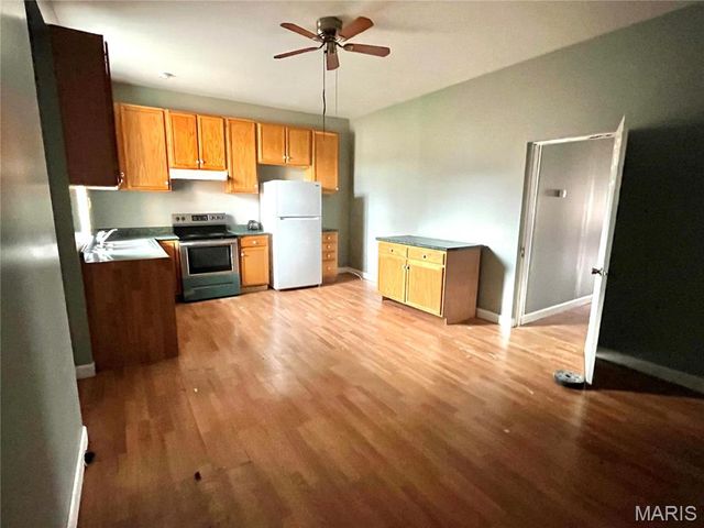 5406 Gravois Avenue, St Louis, MO 63116