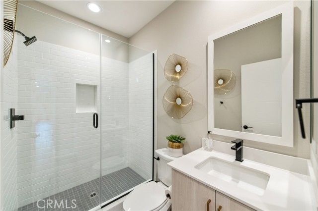 824 s harbor blvd, Santa Ana, CA 92704