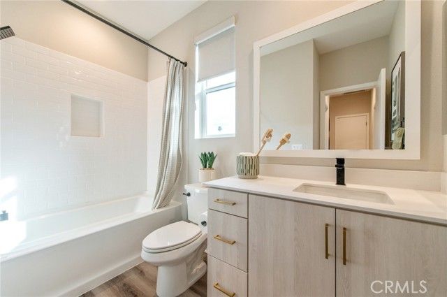 824 s harbor blvd, Santa Ana, CA 92704