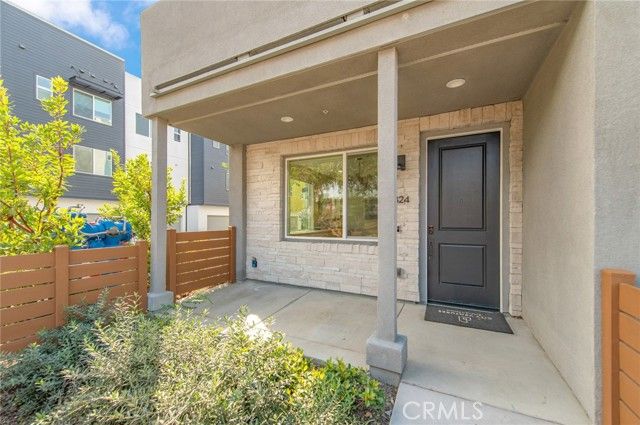 824 s harbor blvd, Santa Ana, CA 92704