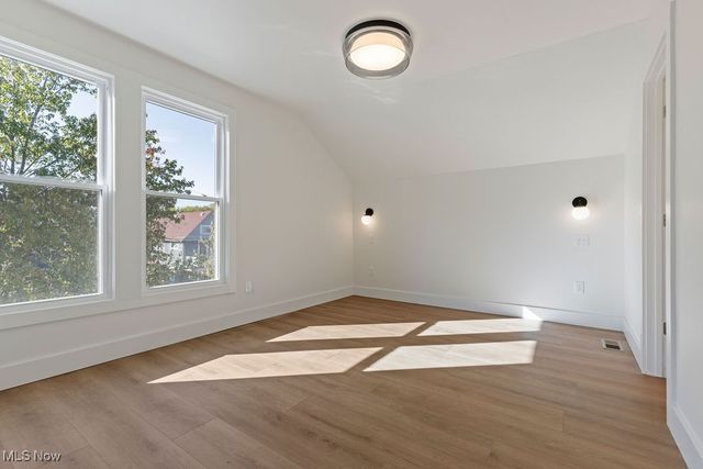 1337 W 59th Street, Cleveland, OH 44102