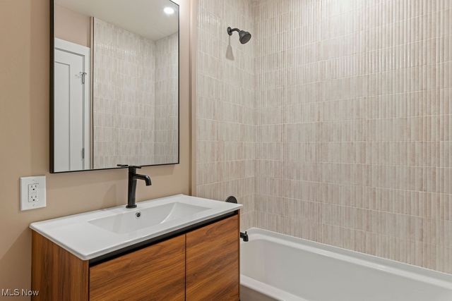 1337 W 59th Street, Cleveland, OH 44102