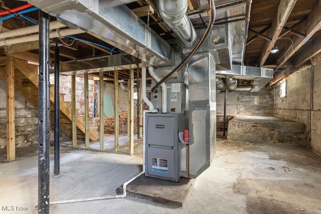 1337 W 59th Street, Cleveland, OH 44102