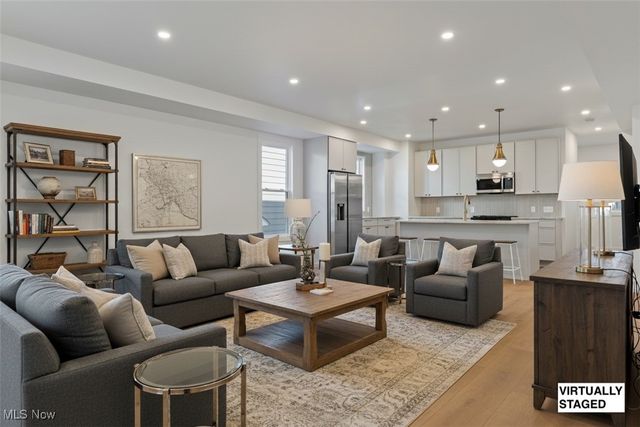 1337 W 59th Street, Cleveland, OH 44102