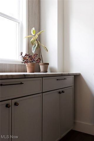 1337 W 59th Street, Cleveland, OH 44102