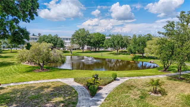 11251 80TH AVENUE 202, Seminole, FL 33772
