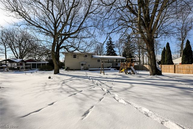 3475 Heckman Street NW, Uniontown, OH 44685