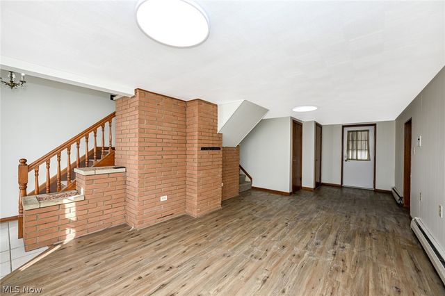 3475 Heckman Street NW, Uniontown, OH 44685