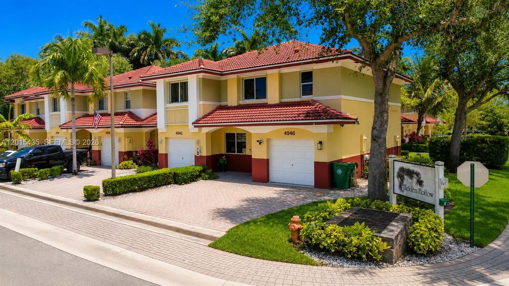 4946 SW 66th Terrace, Davie, FL 33314