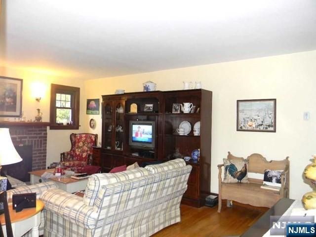 34 Ahnert Avenue, North Haledon, NJ 07508