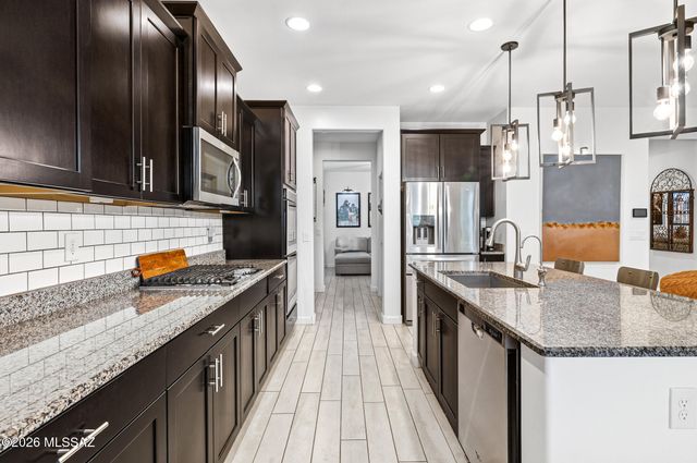 12394 N Sandby Green Drive, Marana, AZ 85653