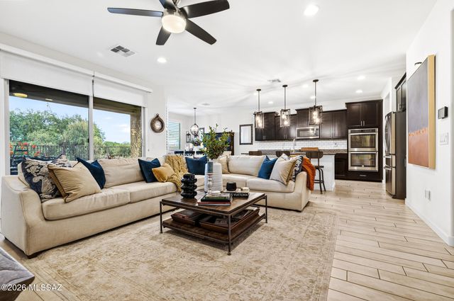 12394 N Sandby Green Drive, Marana, AZ 85653