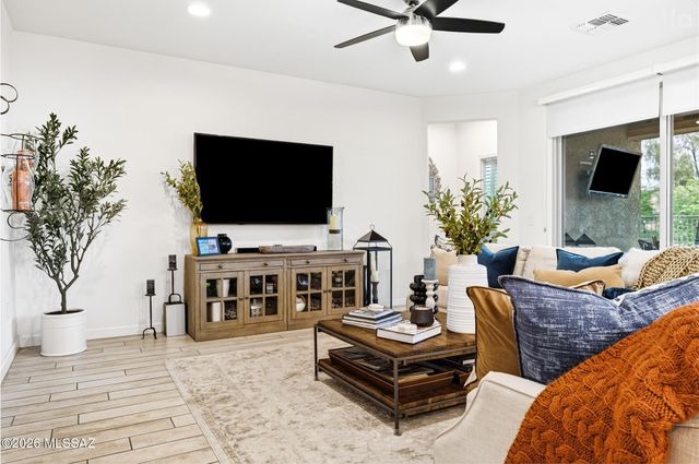 12394 N Sandby Green Drive, Marana, AZ 85653