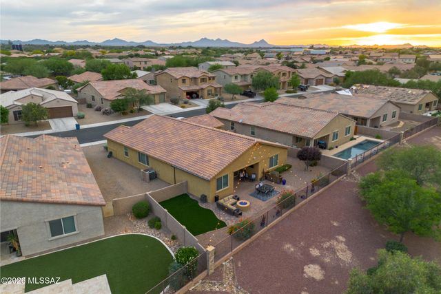 12394 N Sandby Green Drive, Marana, AZ 85653