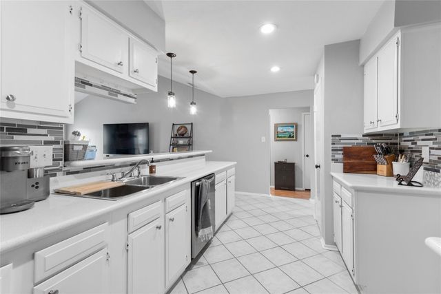 105 Sweetgum Street, League City, TX 77573