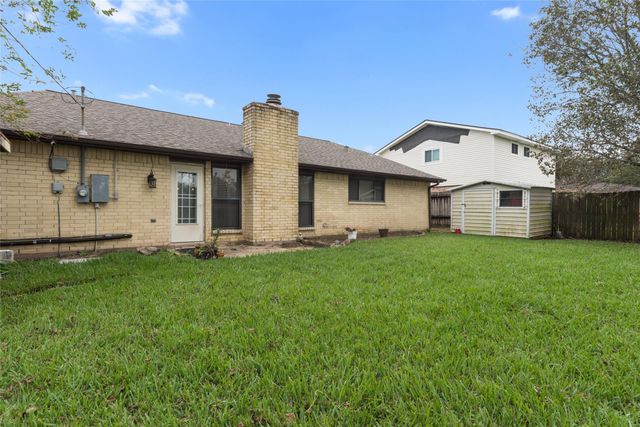 105 Sweetgum Street, League City, TX 77573