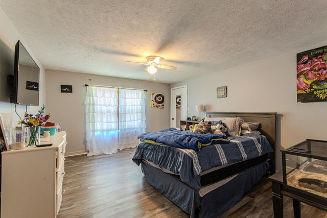 320 RABBIT RANCH RD, Henderson, TN 38340