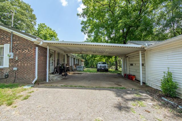 320 RABBIT RANCH RD, Henderson, TN 38340