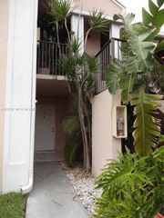 1190 Washington Cir 1190J, Homestead, FL 33034