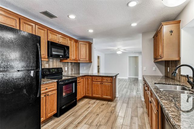 13948 BREWSTER DRIVE, Largo, FL 33774