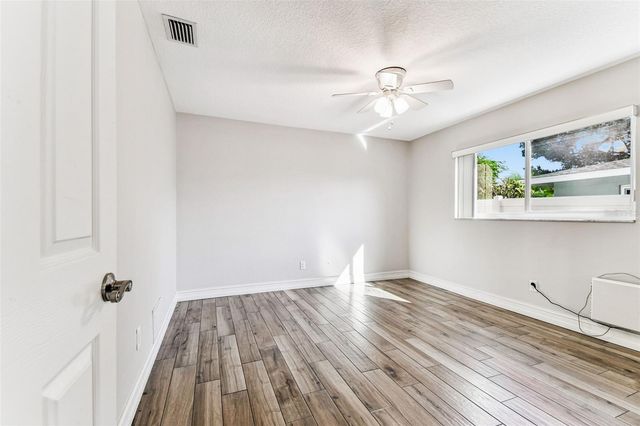 13948 BREWSTER DRIVE, Largo, FL 33774