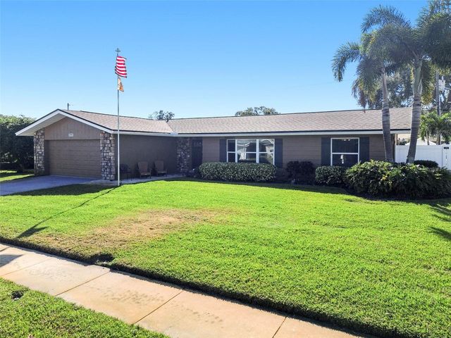 13948 BREWSTER DRIVE, Largo, FL 33774