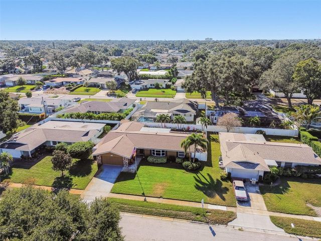 13948 BREWSTER DRIVE, Largo, FL 33774