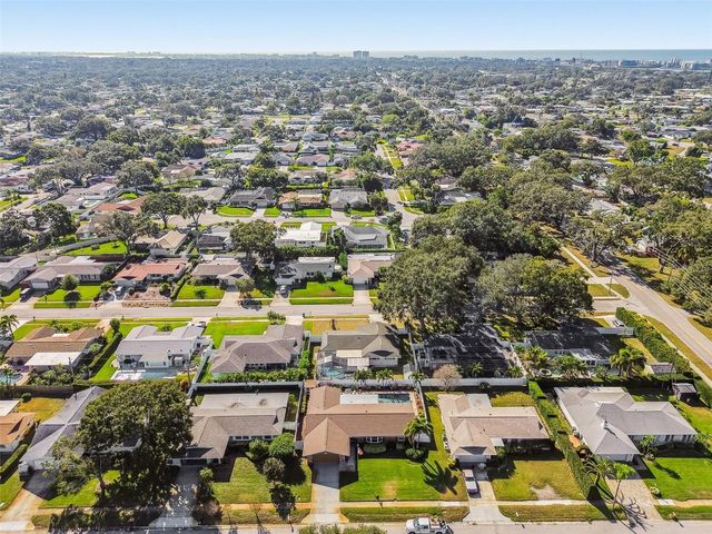 13948 BREWSTER DRIVE, Largo, FL 33774