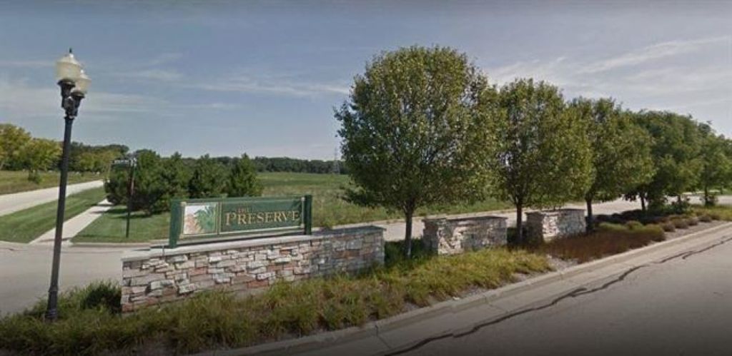 701 CLARKSEN Drive, Belvidere, IL 61008