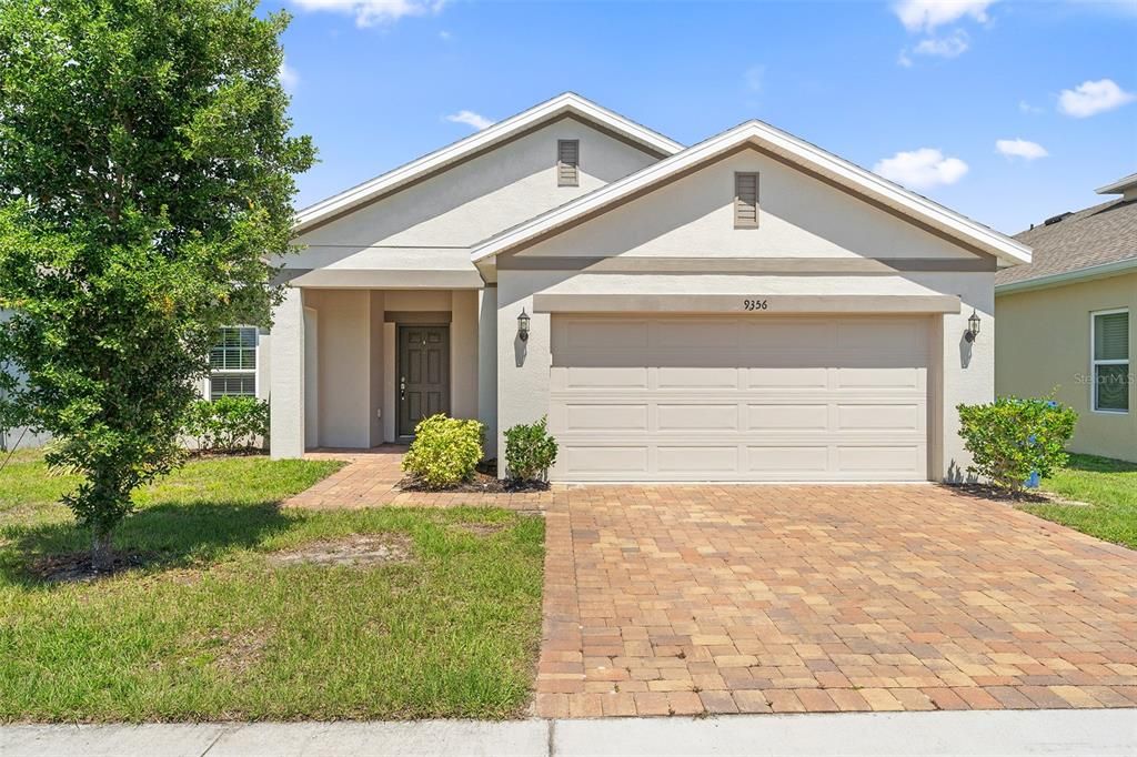 9356 ST THERESE STREET, Groveland, FL 34736