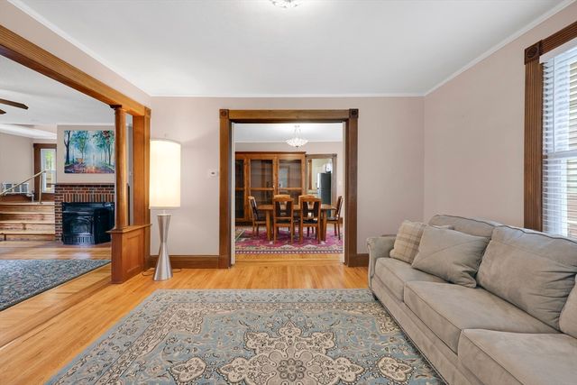 36 Spruceland Ave, Springfield, MA 01108