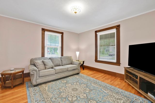 36 Spruceland Ave, Springfield, MA 01108