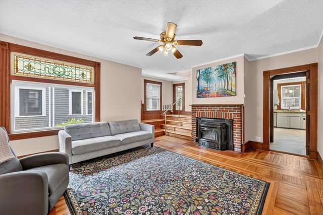 36 Spruceland Ave, Springfield, MA 01108