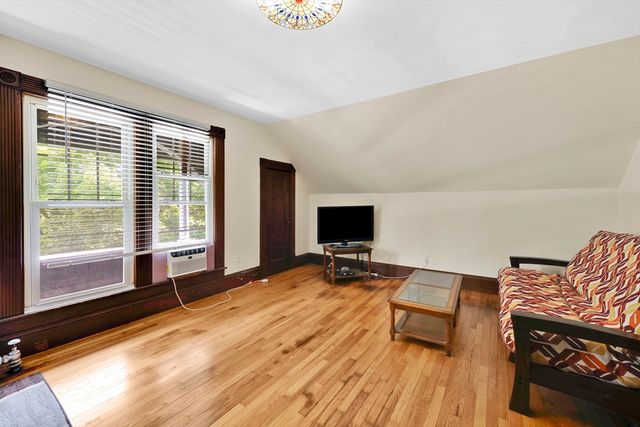 36 Spruceland Ave, Springfield, MA 01108